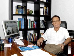 Dr. Carlos Federico Arias Ortiz